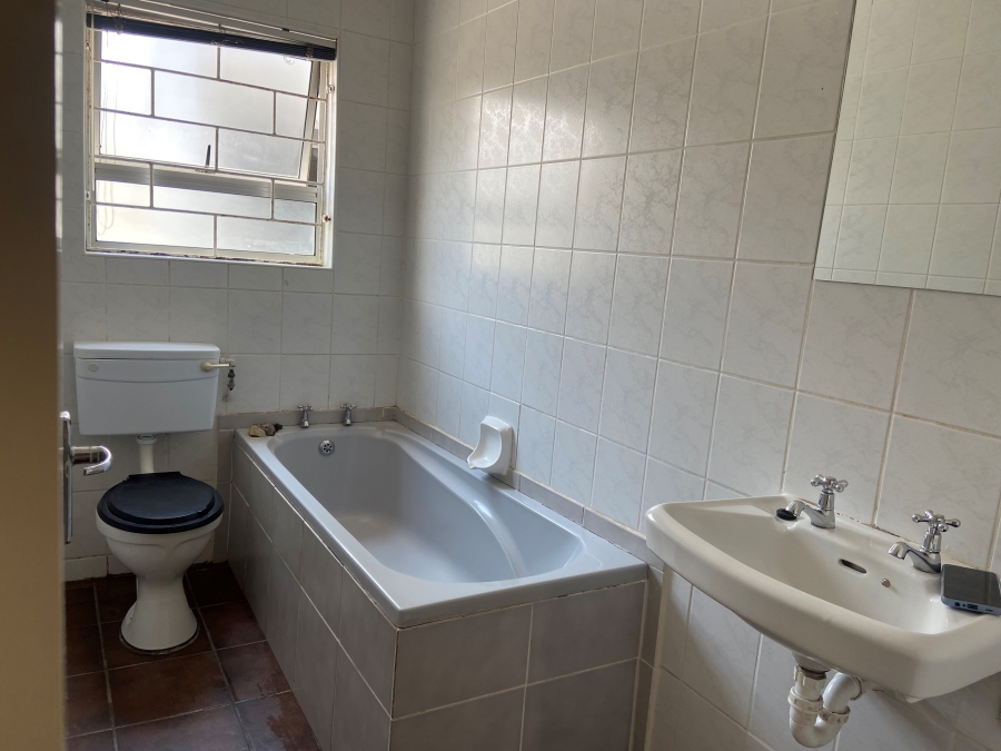 11 Bedroom Property for Sale in Jagtershof Western Cape